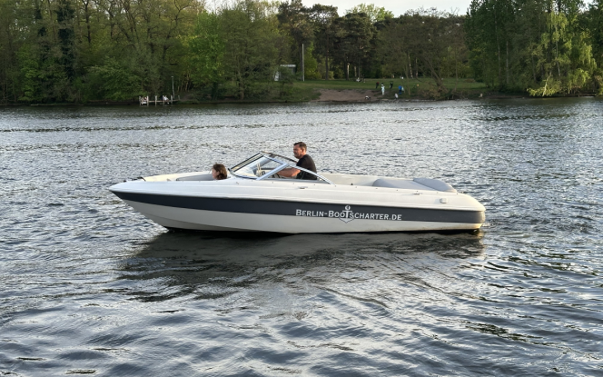 Motorboot 6 Personen Boot Martini Bild 3