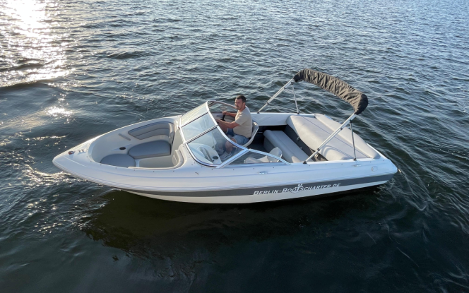 Motorboot 6 Personen Boot Martini Bild 1