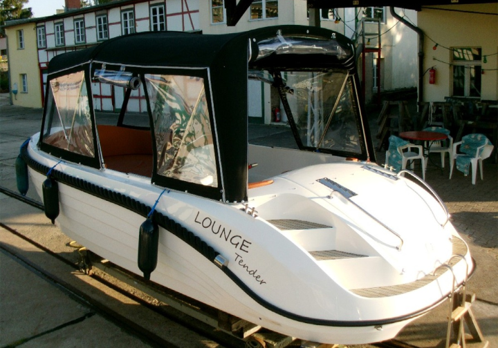 Motorboot 6m Lounge- Motorboot mit 60 PS Honda für 5+1 Personen ab 142 ? für 3 Stunden Bild 5