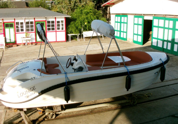 Motorboot 6m Lounge- Motorboot mit 60 PS Honda für 5+1 Personen ab 142 ? für 3 Stunden Bild 4