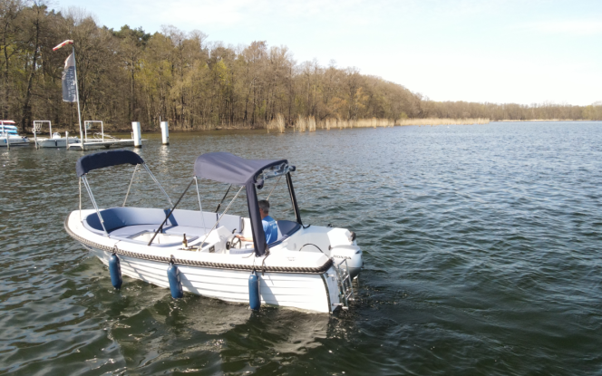 Motorboot Admiral 525 Retro Bild 3