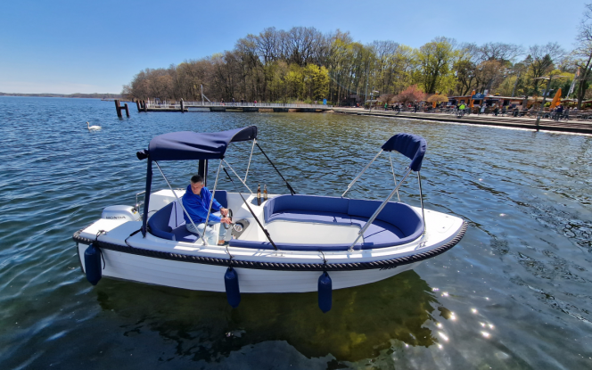 Motorboot Admiral 525 Retro Bild 3