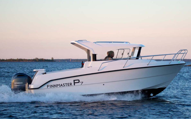 Motorboot Alpha II, Finnmaster Pilothouse Motorboot mit 150 PS für bis zu 7 Personen Bild 4