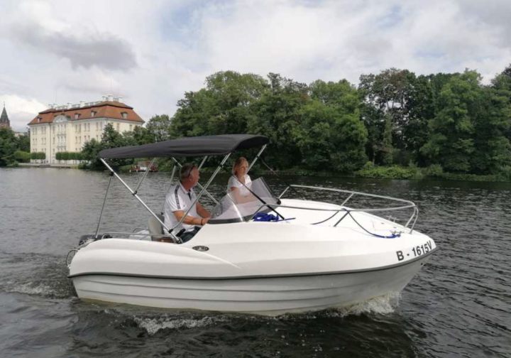 Motorboot Beluga 1 Bild 1