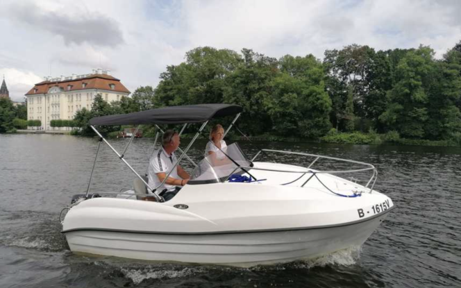 Motorboot Beluga 2 Bild 4