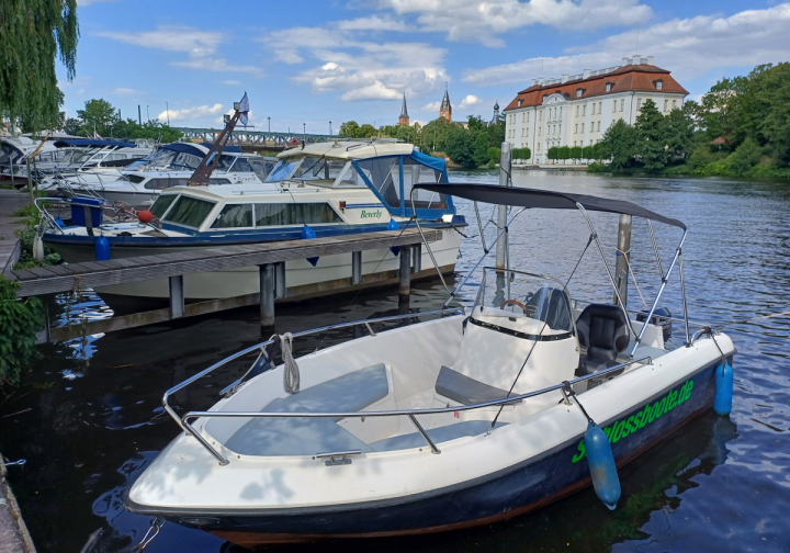 Motorboot Better Times Bild 3