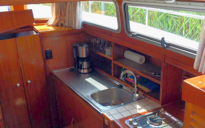 Motorboot BLUE LADY Bild 4