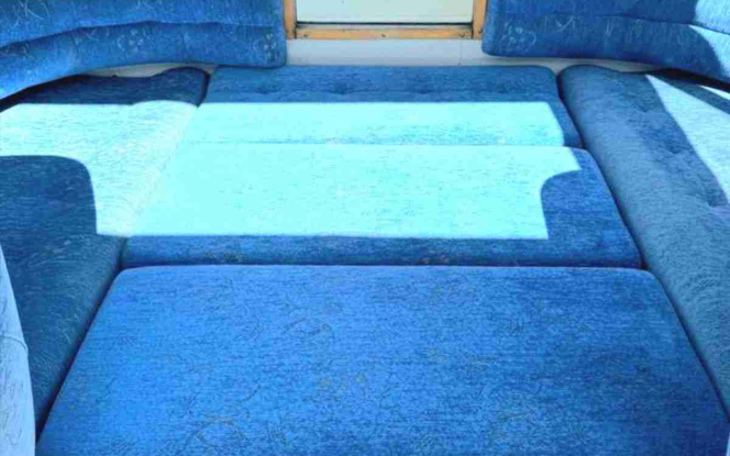 Motorboot Boot mit Kajüte Angelboot mieten Berlin Bild 3