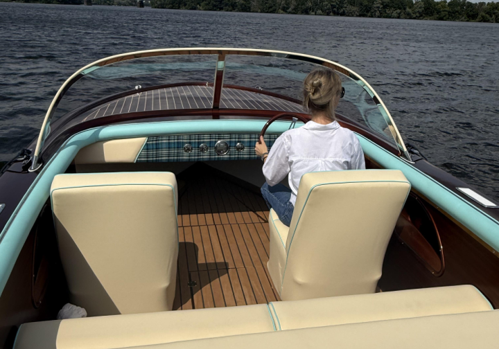 Motorboot Dolce Vita - Exklusiv - Nostalgia Lago 660 - 4 Personen - führerscheinfrei Bild 9