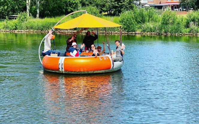 Motorboot Donut Boot für bis zu 10 Personen Bild 1