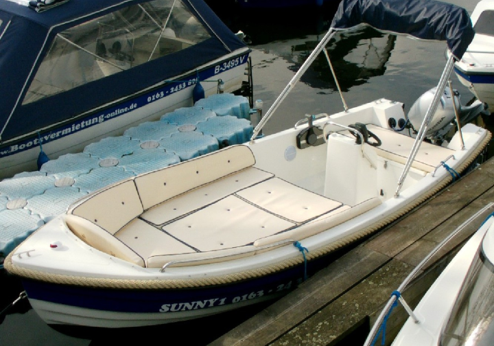 Motorboot führerscheinfreies 15 PS Motorboot Sunny 1 bis 4+1 Pers. ab 91 ? für 3 Stunden Bild 8