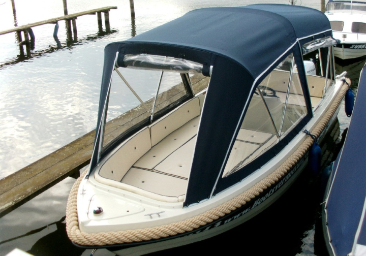 Motorboot führerscheinfreies 15 PS Motorboot Sunny 3 bis 4+3 Pers. ab 96 ? für 3 Stunden Bild 2