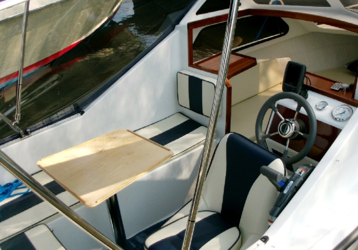 Motorboot führerscheinfreies 15 PS Motorboot Sunny 4 bis 4+1 Pers. ab 90 ? für 3 Stunden Bild 7