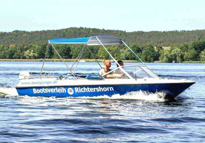 Motorboot Führerscheinfreies Motorboot Lotos mieten in Berlin Köpenick Grünau Bild 1