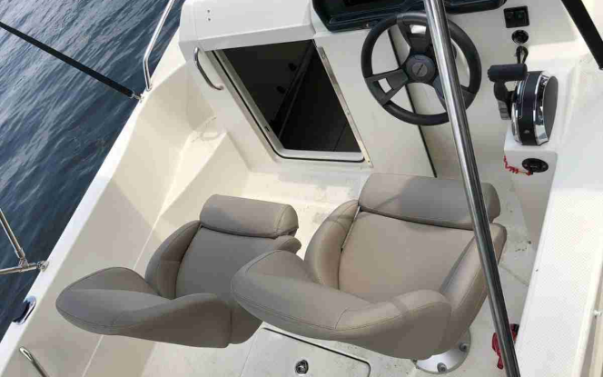 Bateau à moteur Bateau à moteur sans permis Quicksilver 455 "Willi" à louer à Berlin Köpenick Grünau Image 3