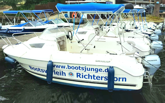 Motorboot Führerscheinfreies Motorboot Quicksilver 470 ”Evi” in Berlin Köpenick Grünau mieten Bild 1