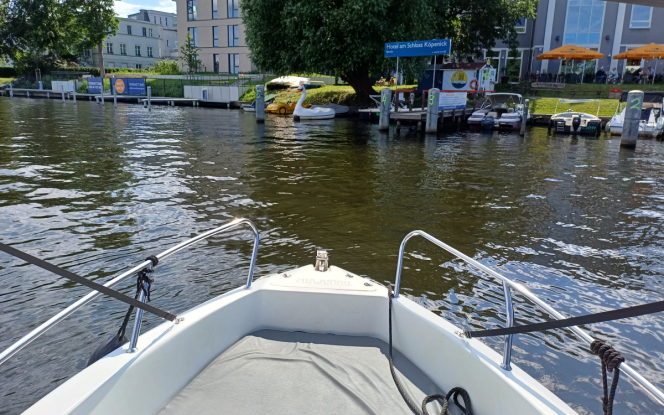 Motorboot Good Times Bild 6