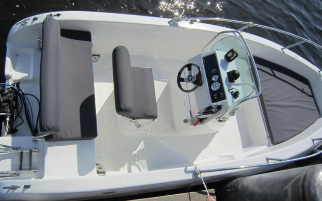 Motorboot Good Times Bild 5