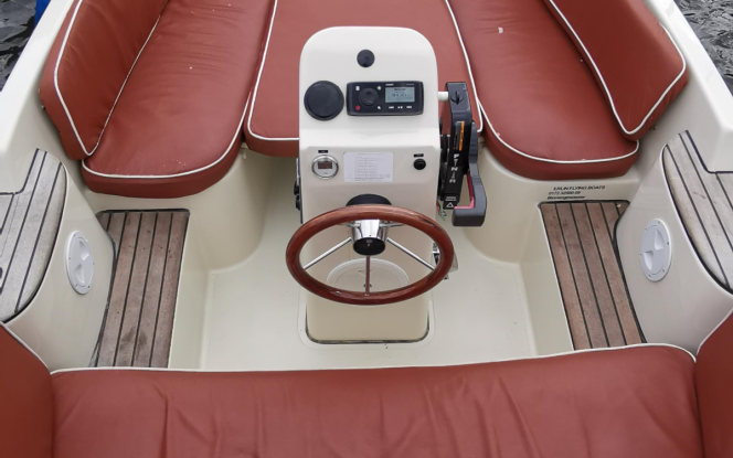 Motorboot Krezel Bild 4