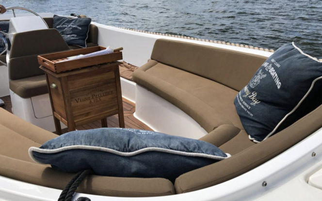 Motorboot Lifestyle - 8 Personen - 40 PS Bild 2