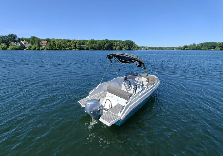 Motorboot ?Lissabon? Motorboot / Führerscheinfrei / Grünheide am Peetzsee Bild 4