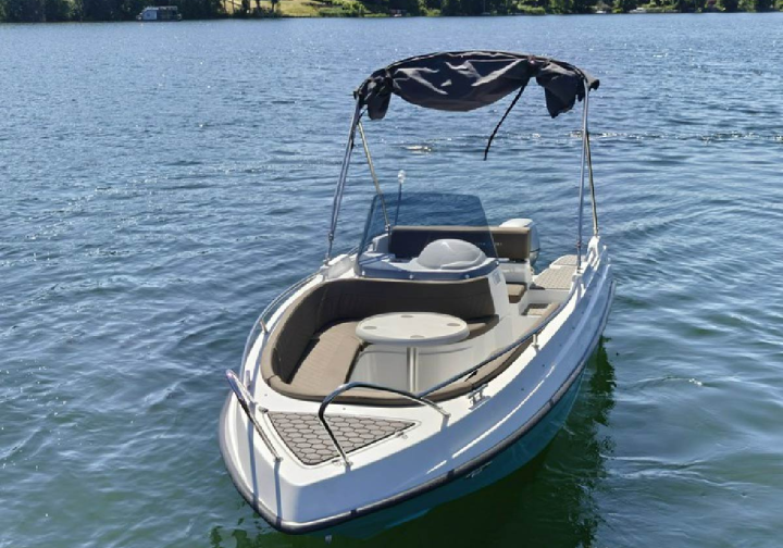Motorboot ?Lissabon? Motorboot / Führerscheinfrei / Grünheide am Peetzsee Bild 2