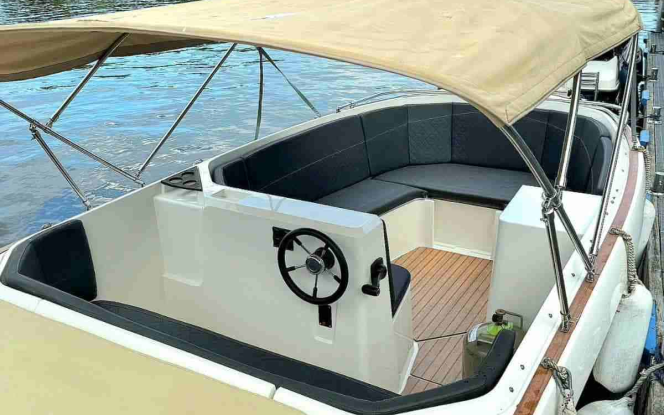 Motorboot Loungeboot Tender 630 ohne Führerschein mieten in Berlin Köpenick Grünau Bild 4