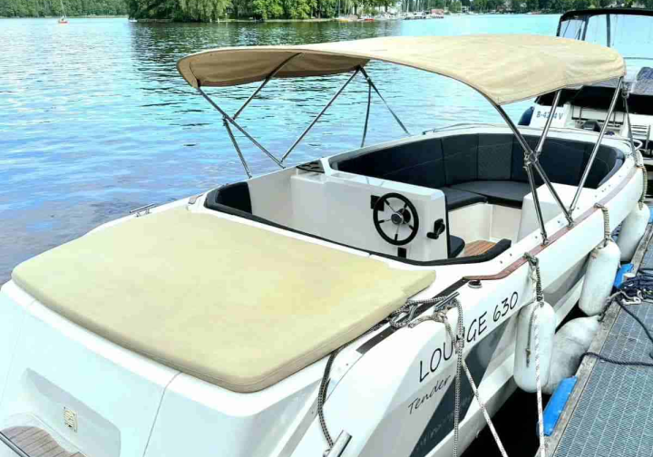 Motorboot Loungeboot Tender 630 ohne Führerschein mieten in Berlin Köpenick Grünau Bild 2
