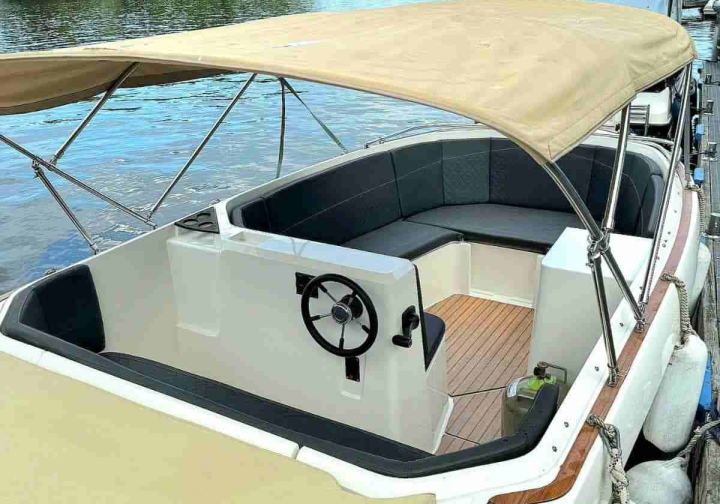 Motorboot Loungeboot Tender 630 ohne Führerschein mieten in Berlin Köpenick Grünau Bild 4