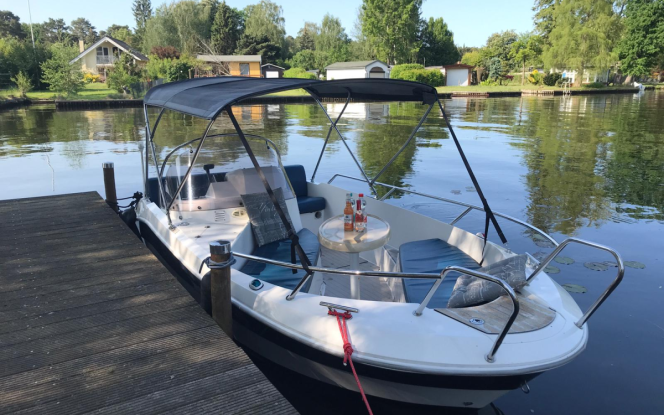 Motorboot ?Marius? Motorboot für bis zu 6 Personen Bild 4