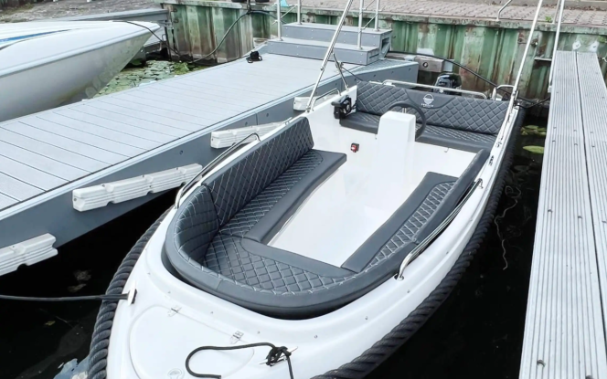 Motorboot Motorboot 5 Personen Führerscheinfrei Berlin Spandau Nautic Base 500 Bild 1