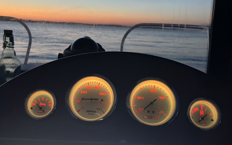 Motorboot NINA, Quicksilver 605 Pilothouse, 115 PS bis zu 6 Personen Bild 11