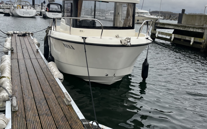 Motorboot NINA, Quicksilver 605 Pilothouse, 115 PS bis zu 6 Personen Bild 6