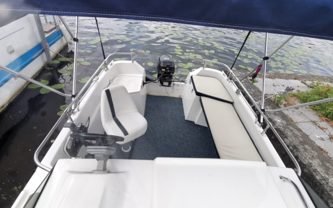 Motorboot Quicksilver Kajütboot Bild 7