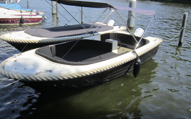 Motorboot Rosinenbomber Bild 1