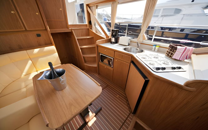 Motorboot Seepferdchen 11 Motorboot für bis zu 6 Personen Bild 4