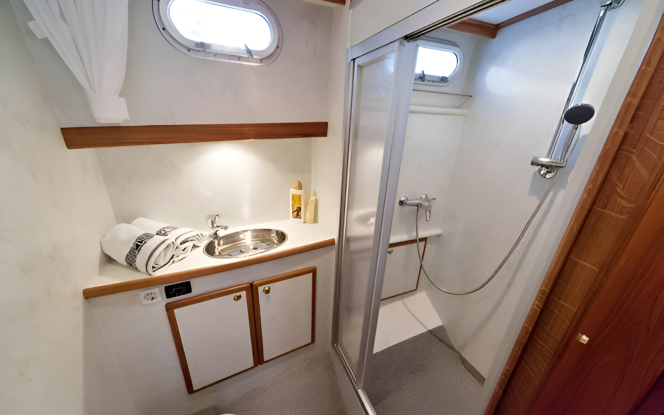 Motorboot Seepferdchen 17 Motorboot für bis zu 8 Personen Bild 8