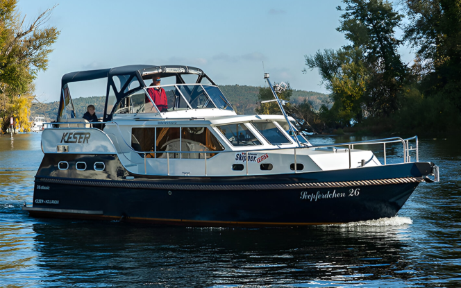 Motorboot Seepferdchen 26 Motorboot für bis zu 6 Personen Bild 1