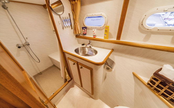 Motorboot Seepferdchen 29 Motorboot für bis zu 8 Personen Bild 9