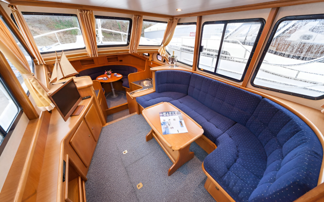 Motorboot Seepferdchen 29 Motorboot für bis zu 8 Personen Bild 4