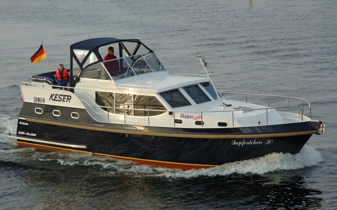 Motorboot Seepferdchen 30 Motorboot für bis zu 8 Personen Bild 1