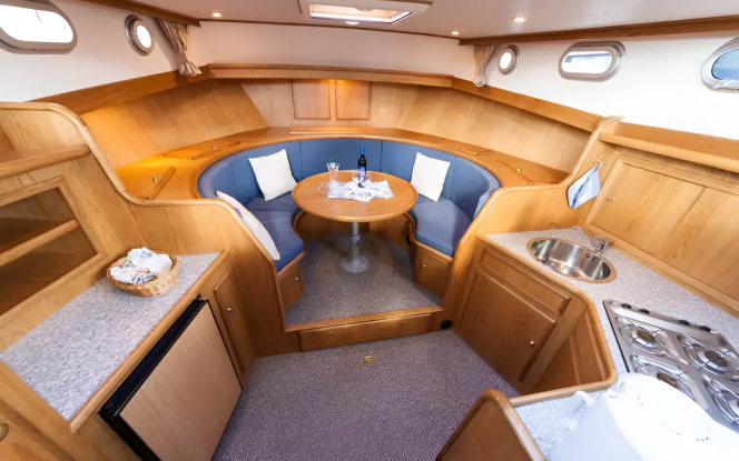 Motorboot Seepferdchen 32 Motorboot für bis zu 6 Personen Bild 4