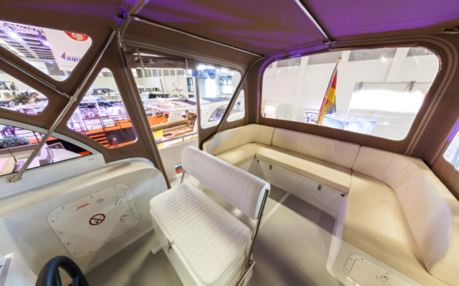 Motorboot Seepferdchen 33 Motorboot für bis zu 6 Personen Bild 3