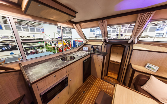 Motorboot Seepferdchen 33 Motorboot für bis zu 6 Personen Bild 6