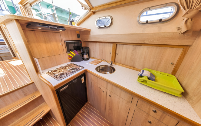 Motorboot Seepferdchen 60 Motorboot für bis zu 6 Personen Bild 5