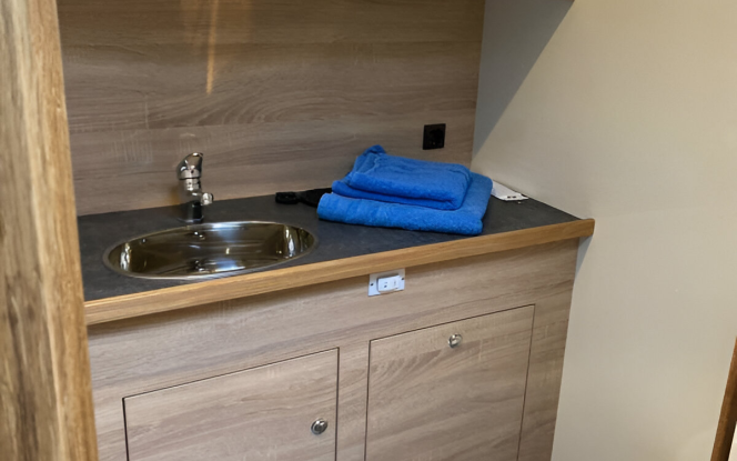 Motorboot Seepferdchen 61 Motorboot für bis zu 8 Personen Bild 6