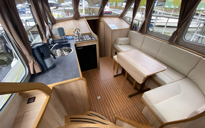 Motorboot Seepferdchen 61 Motorboot für bis zu 8 Personen Bild 4