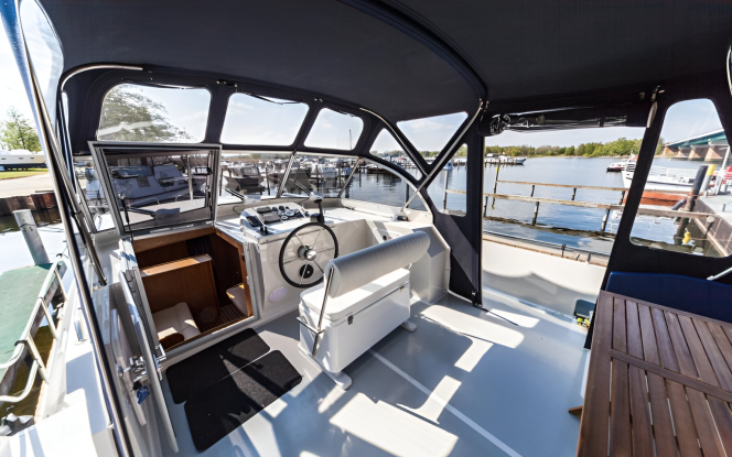 Motorboot Seepferdchen 61 Motorboot für bis zu 8 Personen Bild 2