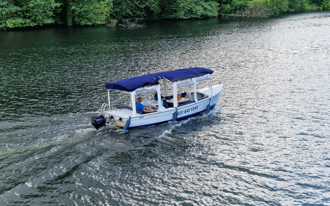 Motorboot Snug Habor Bild 2