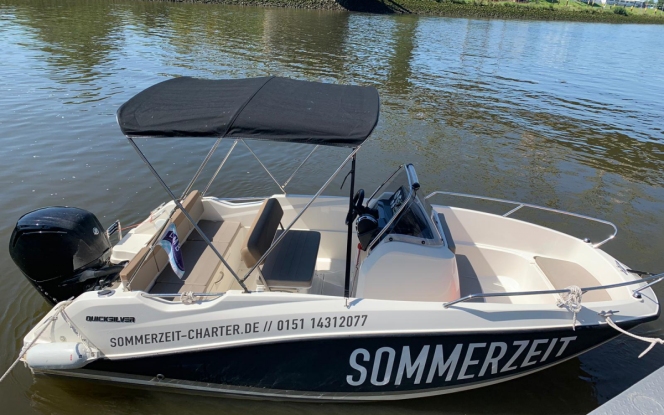 Motorboot SOMMERZEIT / 5 Personen Bild 4